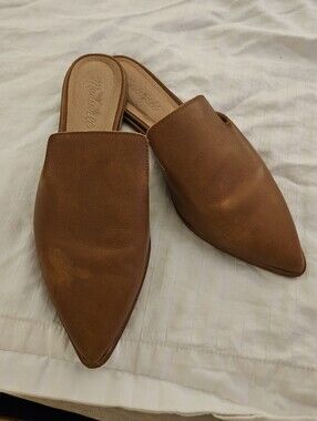Madewell Pointed-Toe Leather Slide Mules in Brown